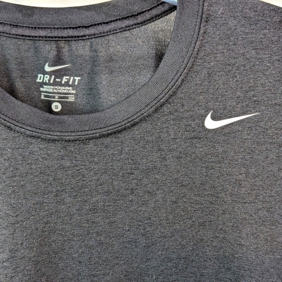 Nike grey dry fit tee, women's, size small - Picture 3 of 5